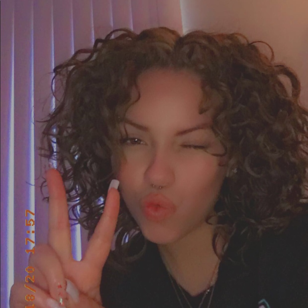 Meet your Posher, Kaitlyn